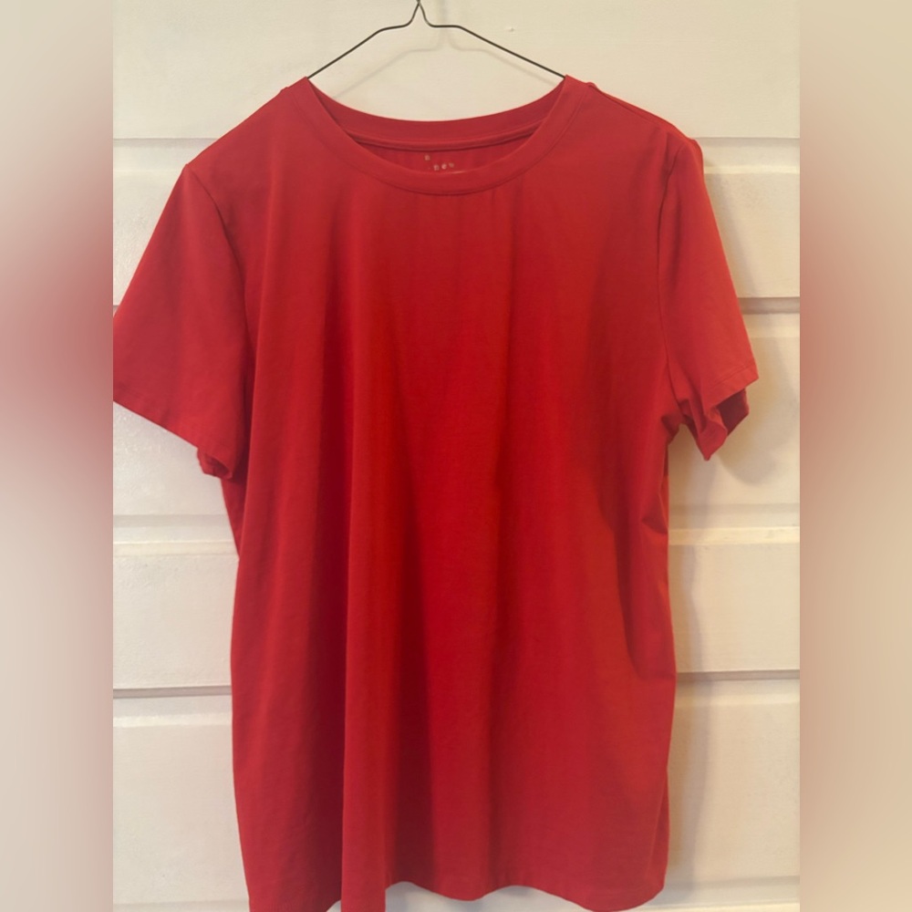 Classic Red women’s tee